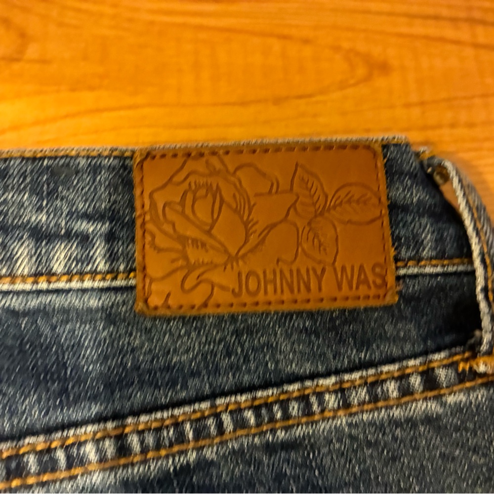 Johnny Was embroidered cropped flare jeans boho raw hem denim size 29 - Picture 6 of 9